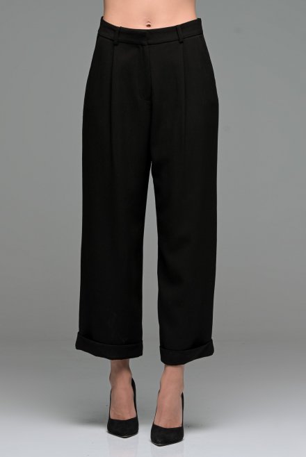 Cropped pleated basic pants