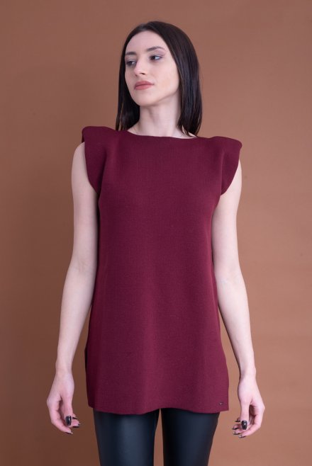 Wool blend padded slleveless top with side slits