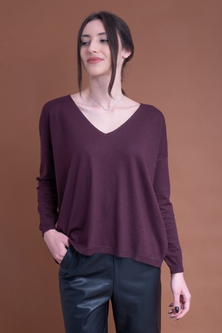 Cotton blend v-neck relaxed sweater