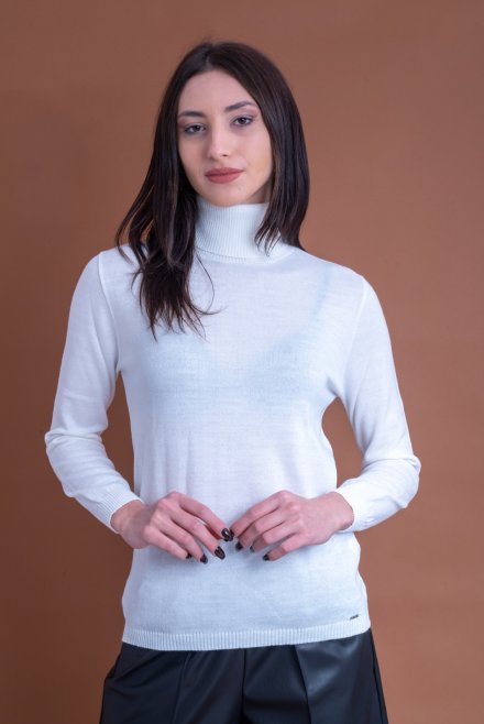 Woolblend turtleneck basic sweater