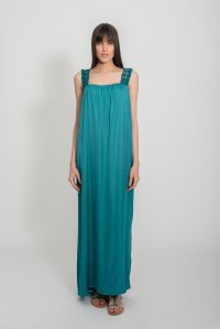 Σατέν maxi φόρεμα με χειροποίητες πλεκτές λεπτομέρειες blue grass