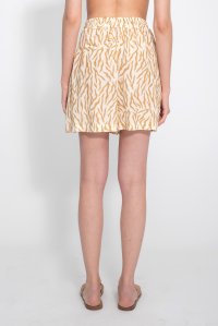 Animal print shorts with knitted details beige-tan