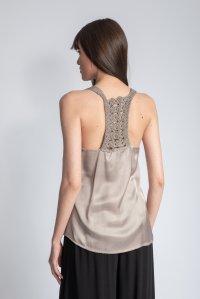 Satin tank top with handmade knitted details elephant