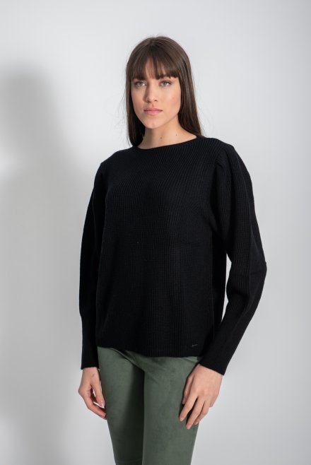 Wool blend puffed sleeved sweater black