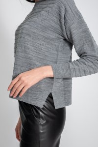 Πλεκτή μπλούζα με μεταλλική ribbed λεπτομέρεια medium grey -silver