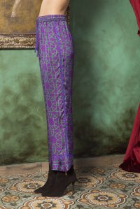 Satin patterned trousers violet  green