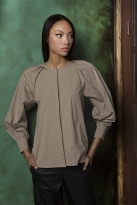 Poplin shirt with pleated sleeves taupe
