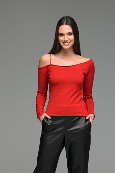 Off-shoulder blouse red