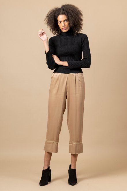 Satin pyjama pants with knitted details beige