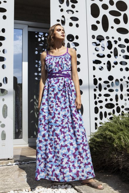 Εμπριμέ βαμβακερό φόρεμα με χαμηλή πλάτη blue-violet