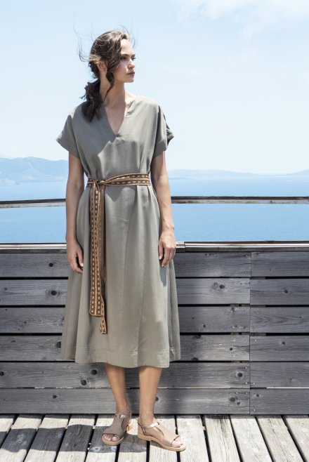 Tencel dress with knitted belt taupe