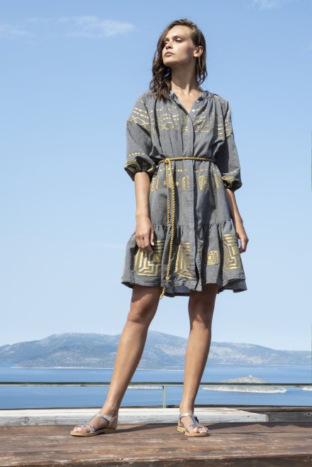 Emproidered jaquard geometrical pattern mini dress with knitted belt grey-gold