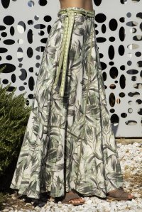 Εμπριμέ μακριά φούστα με λινό και πλεκτές λεπτομέρειες green - ivory