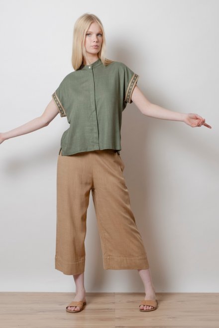 Linen blend short  sleeved  shirt with knitted details khaki