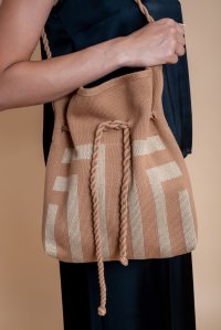 Cotton lurex geometric pattern bucket bag chocolate-tan gold