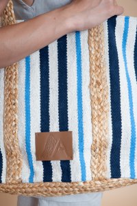 Cotton-jute wooven striped bag ivory-ciel-navy