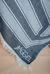 Towel pareo with geometrical pattern ivory-black