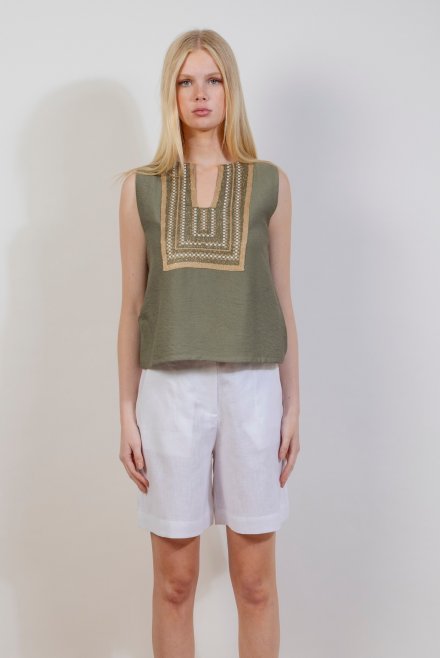 Sleevless top with knitted details khaki