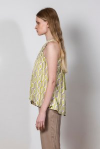Printed haltherneck top with knitted details bright green - violet - ivory
