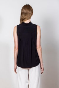 Crepe marocaine sleeveless top with knitted details black