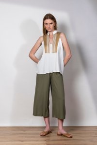 Crepe marocaine sleeveless top with knitted details ivory