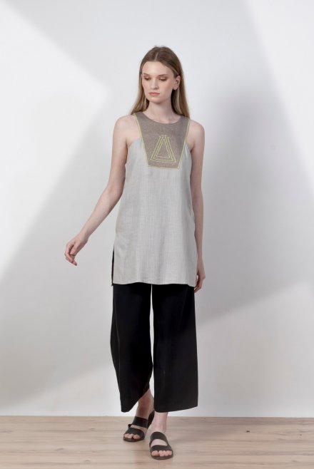 Linen blend sleevless top with knitted details ice