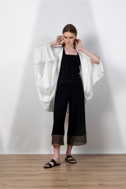 Satin drapped kimono with knitted details ivory