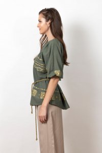 Emproidered jaquard shirt with geometrical pattern and knitted belt khaki - gold