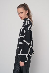 Cotton blend giraffe jaquard sweater black-ivory