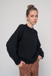 Wool blend chunky knit sweater black