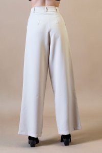 Loose pants with bleats beige