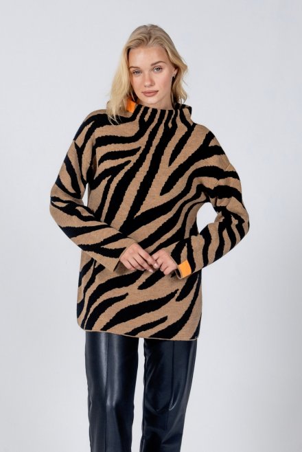 Alpaca blend animal print jacquard sweater camel -black-neon orange
