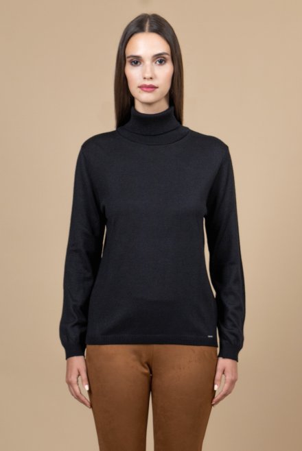Wool blend turtleneck sweater black
