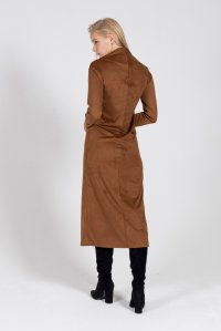 Μακρύ φόρεμα με πλαϊνό άνοιγμα από συνθετικό σουετ brown