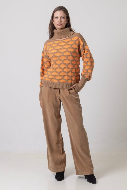 Pleated loose trousers camel