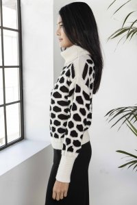 Alpaca blend open knit sweater ivory-black