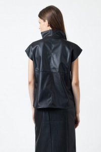 Faux leather zipped gillete black
