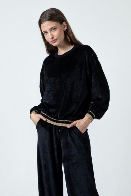 Velvet sweater with knitted details black