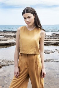 Tencel crop top with knitted details camel