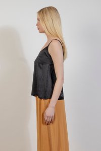 Satin basic top with knitted details black