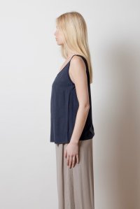 Crepe marocaine basic top with knitted details navy