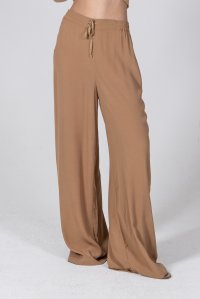 Κρεπ μαροκέν παντελόνι σε φαρδιά γραμμή με πλεκτές λεπτομέριες camel