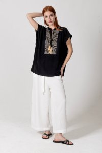 Crepe marocaine short sleeved blouse with knitted details black