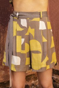 Linen blend printed shorts with knitted details lime -elephant