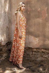 Satin printed maxi dress with knitted details orange-ivory-gold