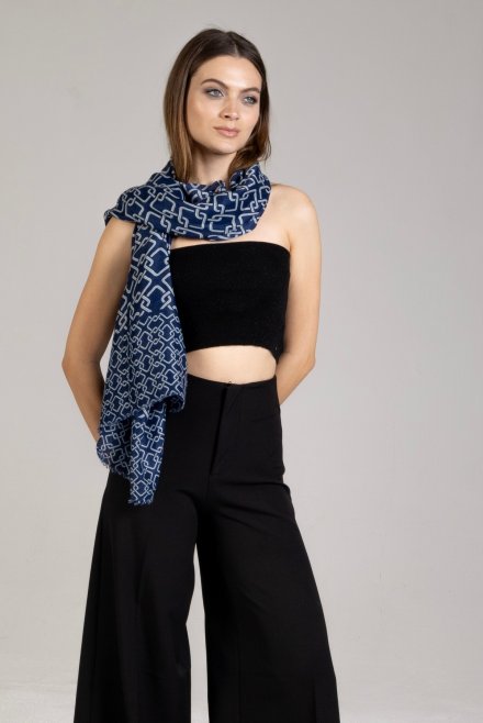 Wrap with chain pattern blue