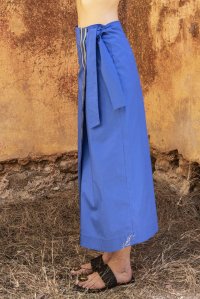 Μίντι wrap φούστα από ποπλίνα με πλεκτές λεπτομέριες royal blue