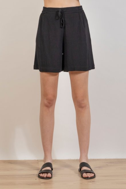 Crepe marocaine shorts with knitted details black