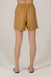Shorts with knitted details camel