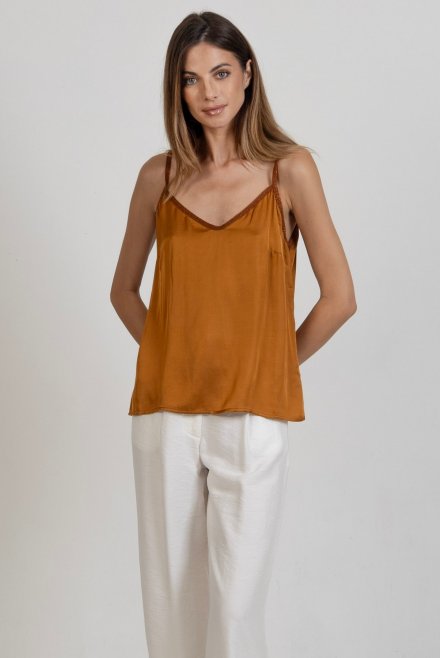 Satin basic top with knitted details terracotta